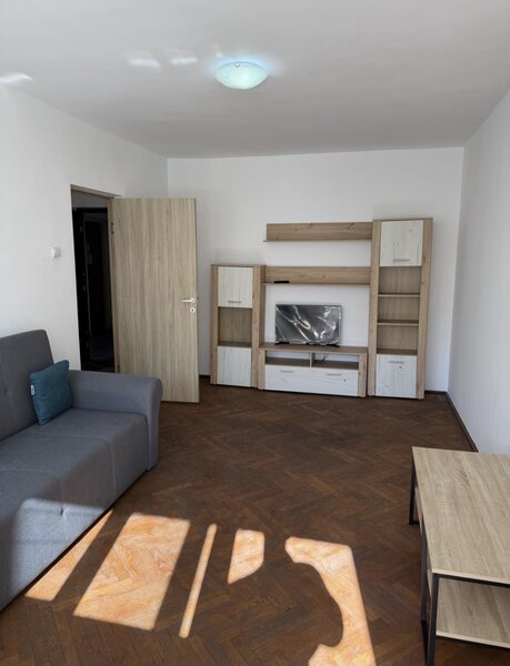 Obor, Colentina, stradal, Teiul Doamnei, 12 minute metrou,