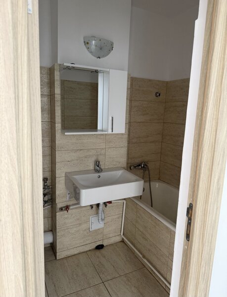 Obor, Colentina, stradal, Teiul Doamnei, 12 minute metrou,